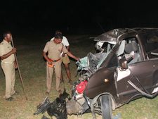நாமக்கல் அருகே சாலை விபத்தில் 4 பேர் சாவு
