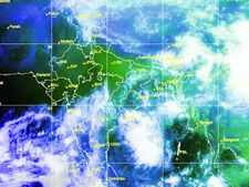 தமிழகம் மற்றும் புதுச்சேரியில் இன்று மழைக்கு வாய்ப்பு- வானிலை மையம் தகவல்