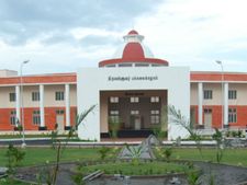 திருவள்ளுவர் பல்கலைக்கழக கல்லூரிகளில் பாதி ஆசிரியர்கள் உரிய கல்வித் தகுதி இல்லாதவர்கள்!