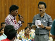 மணல் கொள்ளை.... மக்கள் பிரச்சினை: வேலூரில் வெளுத்துக்கட்டிய ஸ்டாலின்