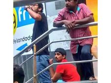 இப்போது கடலூரில் நிவாரணப் பணிகளில் ''உண்மையான சூப்பர் ஸ்டார்'' சித்தார்த்