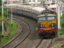 கிருஸ்துமஸ் கூட்ட நெரிசல்: மங்களூர், ராமேஸ்வரத்திற்கு சிறப்பு ரயில்கள்