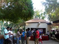 ஞாபகம் வருதே..: 18 ஆண்டுகளுக்கு பிறகு துபாயில் சந்தித்த முஹம்மது சதக் கல்லூரி முன்னாள் மாணவர்கள் 