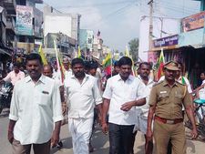 தூத்துக்குடியில் மின் கோபுரத்தில் ஏறி போராட்டம்: வேல்முருகன் கட்சியினர் 6 பேர் கைது