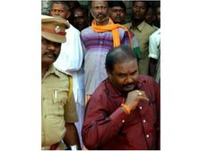 சுபாஷ் பண்ணையாருக்கு வைத்த குறி... 2 கூட்டாளிகள் கொலையால் தூத்துக்குடியில் பதட்டம்