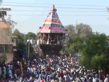 திருக்கோஷ்டியூர் கோவில் சித்திரை தேரோட்டம் - வீடியோ 