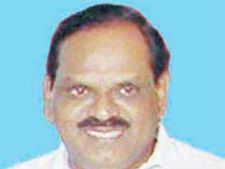 பெருந்தலைகளுடன் தஞ்சாவூர் களத்தை சந்திக்கும் அதிமுக- வேட்பாளர்கள் பயோடேட்டா
