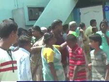 குடிநீரில் கலந்த கழிவுநீர்.. மதுரையில் சாலைமறியல்  - வீடியோ