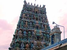 சிவகங்கை அருகே கோவில் திருவிழாவுக்கு எதிர்ப்பால் மோதல்- போலீஸ் துப்பாக்கி சூடு- 80 பேர் கைது