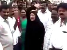 பஜாரில் அடாவடி செய்த நிலோபருக்கு அமைச்சர் பதவி.. வைரலாகும் வீடியோ 