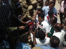 தலித் இளைஞர் கோகுல்ராஜ் தற்கொலைதான் செய்து கொண்டார்... விடுதலையான யுவராஜ் பேட்டி 