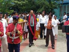 பிரிவுபசாரம்னா இது...