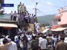 சேலம்: ஹைகோர்ட் உத்தரவை மீறி காமராஜர் சிலை திறக்கப்பட்டதால் பதற்றம்- வீடியோ