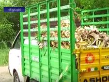 ரூ. 15 லட்சம் மதிப்புள்ள 1700லி எரிசாராயம் பறிமுதல்... டிரைவர்கள் தப்பியோட்டம்- வீடியோ 