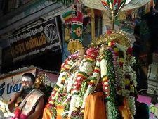 ஆடி மாதம்.... மீனாட்சி அன்னைக்கு முளைக்கொட்டு உற்சவம்