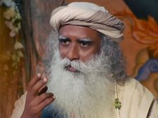 போதைப் பொருள் கொடுத்து 2 மகள்களை அடிமையாக்கிய ஜக்கி வாசுதேவ்- முன்னாள் பேராசிரியர் பரபர புகார் 