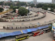பெங்களூரில் தமிழ் நாளிதழ்கள் தீயிட்டு எரிப்பு!! #TNNeedsKaveri