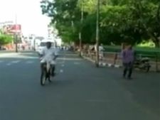 கன்னியாகுமரியில் ஒரு கடையும் இல்லை. சுற்றுலாப் பணிகள் ஏமாற்றம்.. மதுரையும் வெறிச்!