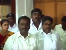 அரசு ஊழியர்கள் பணி நீக்கம்.. மீண்டும் பணி வழங்கக் கோரி என்.ஆர்.காங். சட்டசபையில் வெளிநடப்பு- வீடியோ 