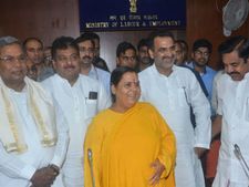 காவிரி பேச்சுவார்த்தையில் பலன் கிடைக்கவில்லை.. சுப்ரீம் கோர்ட்டில் மத்திய அரசு பதில் 
