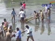 சீர்மிகு சிவகங்கையை உருவாக்கும் முயற்சி... பழைய குளங்களை தூர்வாரும் இளைஞர்கள்- வீடியோ 