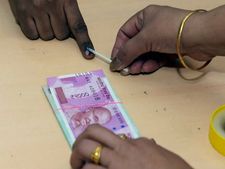 நெல்லை, தூத்துக்குடிக்கு அழியாத மை, புதிய ரூ.500 வருவதில் தாமதம்: மக்கள் தவிப்பு 