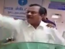 அறிவு இருக்கா உனக்கு? .... பணம் எடுக்க போனவரிடம் பாய்ந்த நாட்றம்பள்ளி எஸ்.பி.ஐ வங்கி மேனேஜர் 