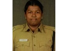 டிஎஸ்பி விஷ்ணுபிரியா மரண வழக்கு- பெற்றோரிடம் சிபிஐ அதிகாரிகள் 2 மணிநேரம் விசாரணை!