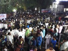 லண்டன் டாக்டரின் ஆலோசனைப்படி ஜெயலலிதாவுக்கு சிகிச்சை.. அப்பல்லோ