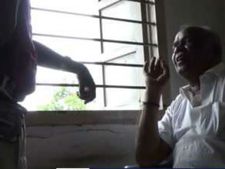 ஈரோட்டில் லஞ்சம் பெற்ற நகர்புற திட்ட அலுவலர் கைது- வீடியோ 