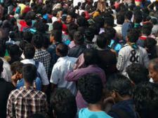 ஹைட்ரோ கார்பன் திட்டம்ன்னு யாரும் உள்ளே வரக் கூடாது.. தீவிரமடையும் நெடுவாசல் மக்கள் போராட்டம்