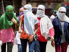 வறுத்தெடுக்கும் வெயில்.. கரூர், சேலம், திருச்சி உள்ளிட்ட 5 மாவட்டங்களில் சதமடித்த வெயில்