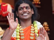 ஆக்கிரமிப்பை அகற்றினால் நல்லாவே இருக்க மாட்ட.. சாபம் விட்ட நித்தி கோஷ்டி.. விரட்டி அடித்த போலீஸ் 