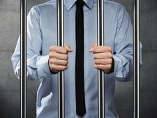 செக்ஸ் டார்ச்சரால் ஆசிரியை தற்கொலை..தலைமை ஆசிரியருக்கு 5 ஆண்டுகள் சிறை..புதுக்கோட்டையில் பரபரப்பு!