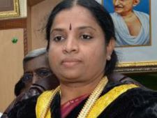 ஓபிஎஸ் அணியில் இணைந்தார் முன்னாள் மேயர்!