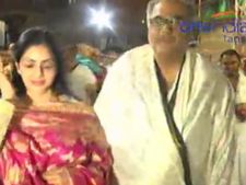 ஶ்ரீதேவி கணவர் போனி கபூருடன் திருப்பதி கோயிலில் வழிபாடு - வீடியோ 