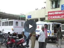  சாலை விபத்தில் தந்தை, மகள் பரிதாப பலி - வீடியோ 