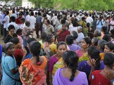ஜிஎஸ்டியை எதிர்த்து… 5வது நாளாக தொடரும் சிவகாசி பட்டாசு உற்பத்தியாளர்களின் வேலை நிறுத்தம் 