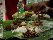 ரூ.500-க்கு 25 வகையான அசைவ உணவு வகைகள்... அசத்தும் ஈரோடு தம்பதி 