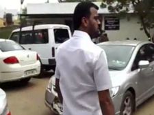 நடிகர் தாடி பாலாஜி திருப்பூர் நீதிமன்றத்தில் ஆஜர் - வீடியோ 