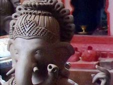 நீதிமன்ற வளாகத்தில் விநாயகர் சிலை திருட்டு... அதிர்ச்சியில் திண்டுக்கல் போலீசார்