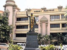  சென்னை அண்ணா அறிவாலயத்தில் அனிதாவுக்கு திமுகவினர் அஞ்சலி 