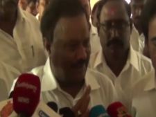 பேனை பெருமாளாக்குவது தான் எதிர்க்கட்சியின் வேலை... திண்டுக்கல் சீனிவாசனின் பொளேர் - வீடியோ! 