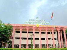 மதுரை மாவட்டத்தில் 13 வட்டாட்சியர்கள் மாற்றம்.. ஆட்சியர் அதிரடி 