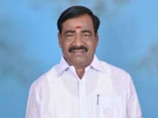 அனிதாவுக்கு அஞ்சலி செலுத்த வந்த அதிமுக கொறடா.. கொதித்தெழுந்து தடுத்த மக்கள்! 