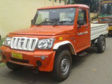  கேரளா கேரேஜில் இருந்து வேனை லவட்டி வந்த இளைஞர்... மடக்கிப் பிடித்த போலீசார்! 