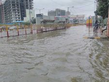 பெங்களூரில் 2 மாதங்களாக தொடரும் மழை.. 115 வருட சாதனை முறியடிப்பு! 