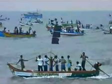 வங்கக்கடலில் காற்றழுத்த தாழ்வு நிலை... குமரி மீனவர்கள் கரை திரும்ப முடியாமல் தவிப்பு! 