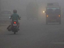 நெல்லையில் கடும் பனி பொழிவு.. மக்கள் வீட்டில் முடக்கம் 