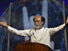 கிருஷ்ணகிரியில் போட்டியிட்டு கோட்டைக்குப் போக வேண்டும்... ரஜினிக்கு ரசிகர்கள் விடும் தூது! 